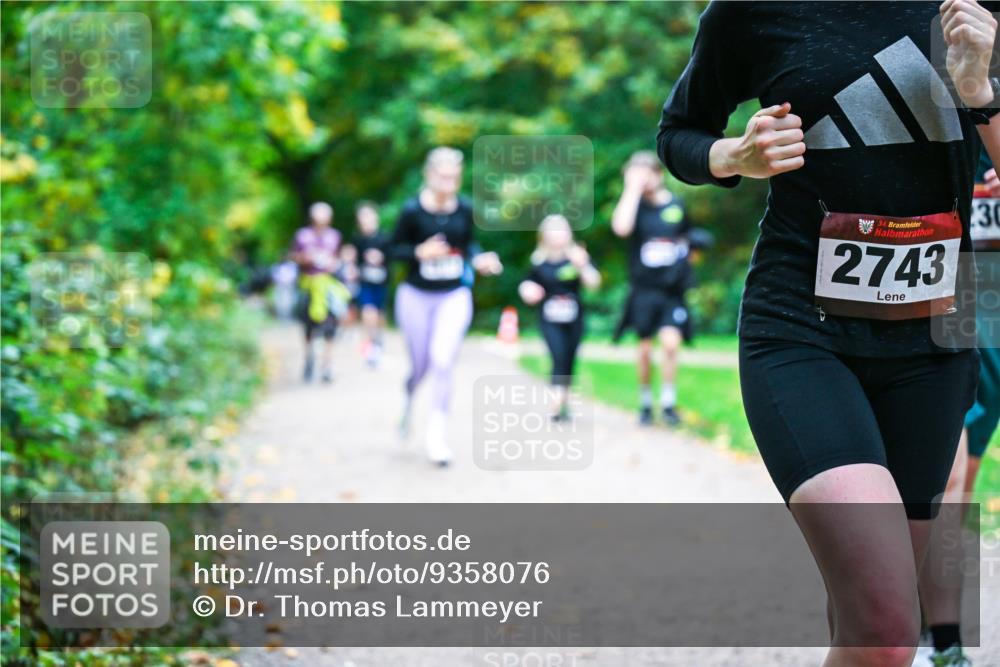 12.10.2025 - Bramfelder Halbmarathon 2025 Dr. Thomas Lammeyer http://msf.ph/oto/9358076 12.10.2025 11:03:06 Laufen 34, 2743, 30 meine-sportfotos.de