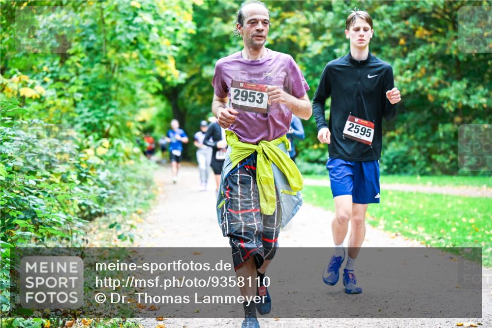 12.10.2025 - Bramfelder Halbmarathon 2025 Dr. Thomas Lammeyer http://msf.ph/oto/9358110 12.10.2025 11:03:13 Laufen 2953, 2595 meine-sportfotos.de
