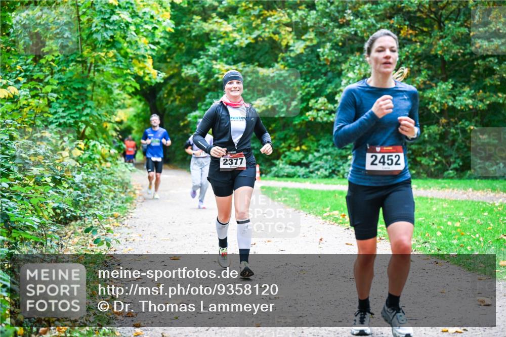 12.10.2025 - Bramfelder Halbmarathon 2025 Dr. Thomas Lammeyer http://msf.ph/oto/9358120 12.10.2025 11:03:15 Laufen 2377, 2452 meine-sportfotos.de