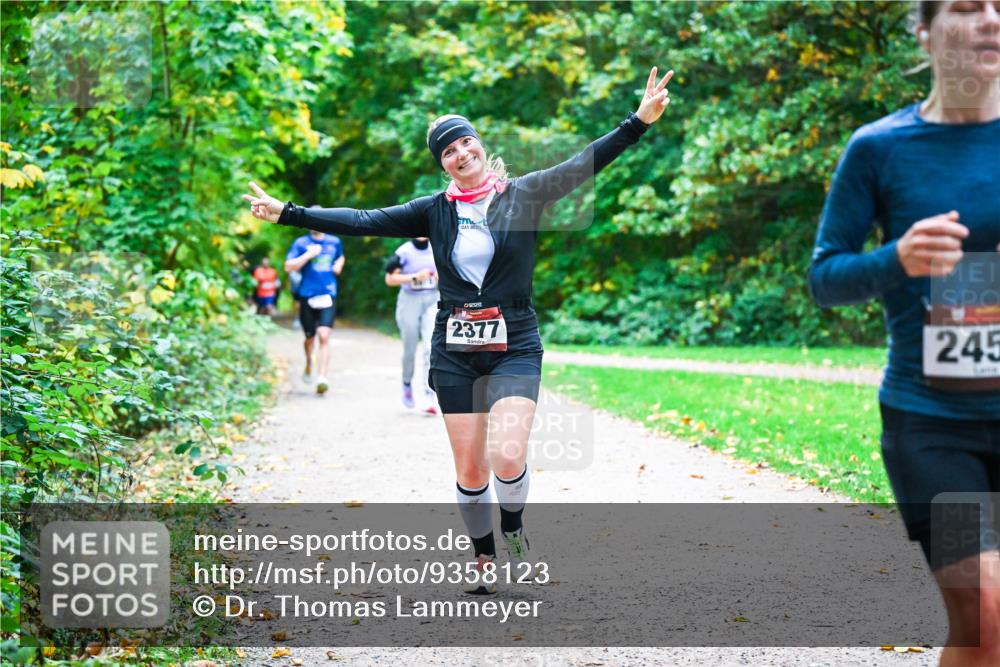 12.10.2025 - Bramfelder Halbmarathon 2025 Dr. Thomas Lammeyer http://msf.ph/oto/9358123 12.10.2025 11:03:15 Laufen 2377, 245 meine-sportfotos.de