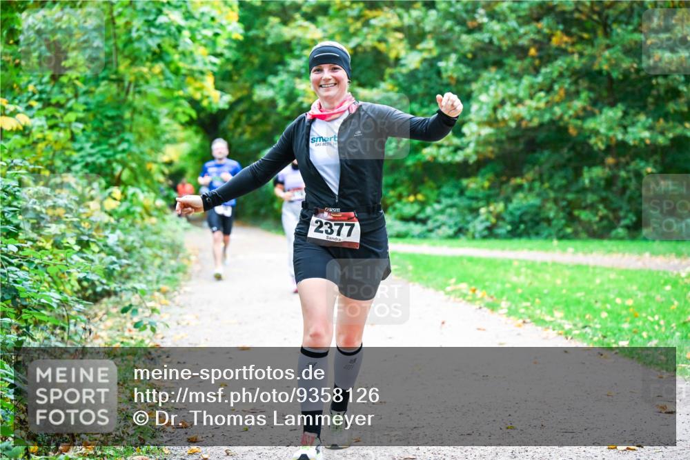 12.10.2025 - Bramfelder Halbmarathon 2025 Dr. Thomas Lammeyer http://msf.ph/oto/9358126 12.10.2025 11:03:16 Laufen 2377 meine-sportfotos.de