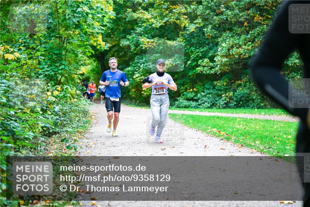 12.10.2025 - Bramfelder Halbmarathon 2025 Dr. Thomas Lammeyer http://msf.ph/oto/9358129 12.10.2025 11:03:17 Laufen 2708, 2678 meine-sportfotos.de