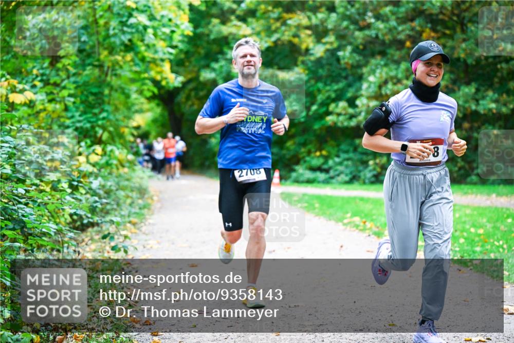 12.10.2025 - Bramfelder Halbmarathon 2025 Dr. Thomas Lammeyer http://msf.ph/oto/9358143 12.10.2025 11:03:19 Laufen 2708, 8 meine-sportfotos.de