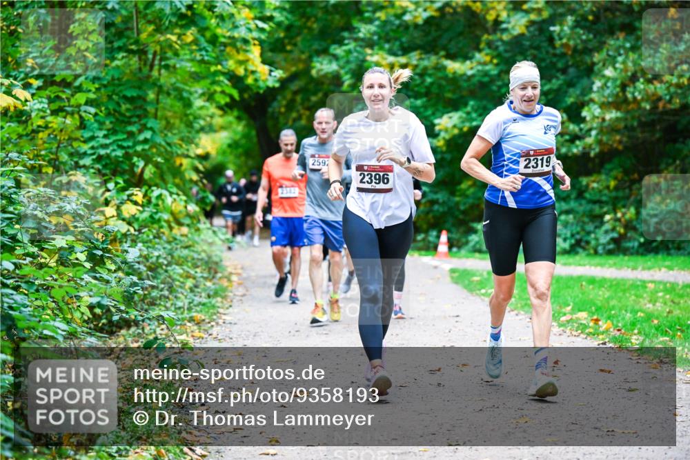 12.10.2025 - Bramfelder Halbmarathon 2025 Dr. Thomas Lammeyer http://msf.ph/oto/9358193 12.10.2025 11:03:31 Laufen 2592, 2396, 2319 meine-sportfotos.de