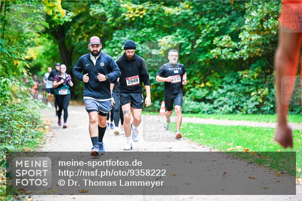12.10.2025 - Bramfelder Halbmarathon 2025 Dr. Thomas Lammeyer http://msf.ph/oto/9358222 12.10.2025 11:03:41 Laufen 2949, 432 meine-sportfotos.de