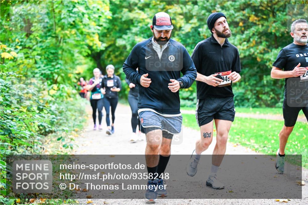 12.10.2025 - Bramfelder Halbmarathon 2025 Dr. Thomas Lammeyer http://msf.ph/oto/9358248 12.10.2025 11:03:44 Laufen 949 meine-sportfotos.de
