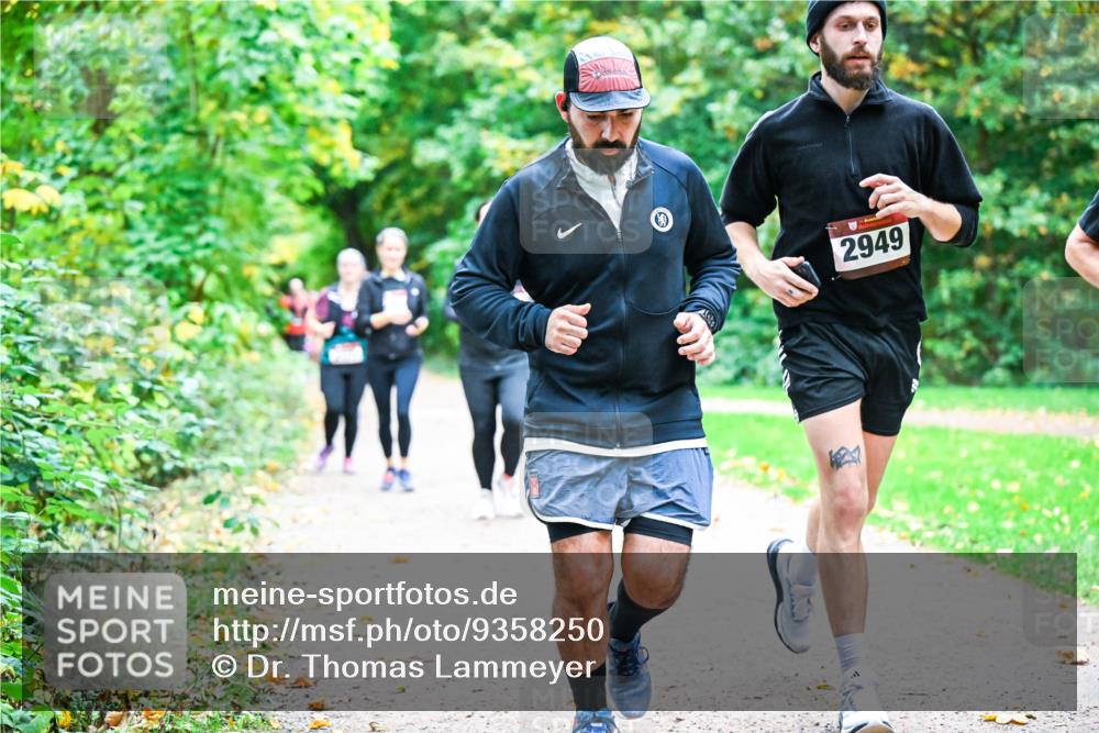 12.10.2025 - Bramfelder Halbmarathon 2025 Dr. Thomas Lammeyer http://msf.ph/oto/9358250 12.10.2025 11:03:45 Laufen 2949 meine-sportfotos.de