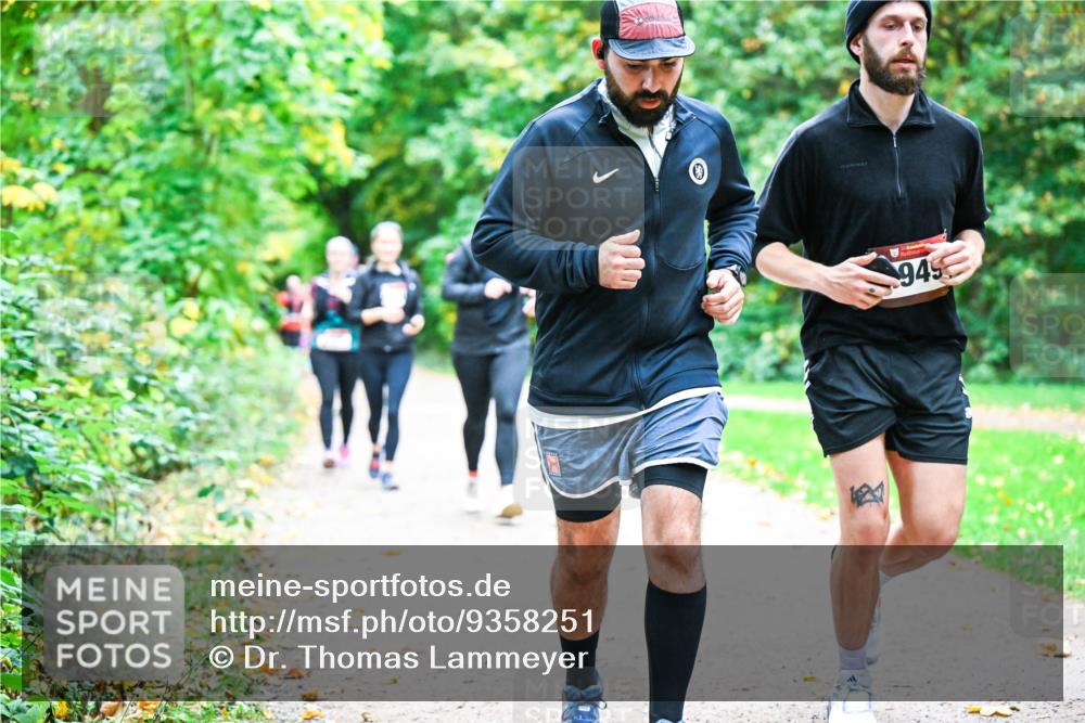 12.10.2025 - Bramfelder Halbmarathon 2025 Dr. Thomas Lammeyer http://msf.ph/oto/9358251 12.10.2025 11:03:45 Laufen 949 meine-sportfotos.de