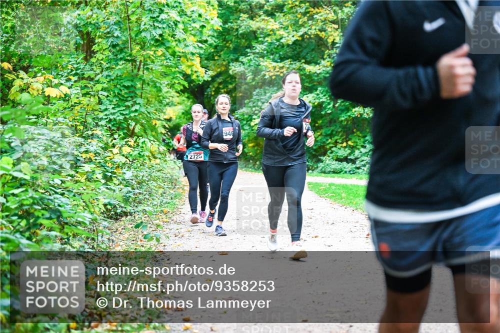 12.10.2025 - Bramfelder Halbmarathon 2025 Dr. Thomas Lammeyer http://msf.ph/oto/9358253 12.10.2025 11:03:45 Laufen 2725, 946 meine-sportfotos.de
