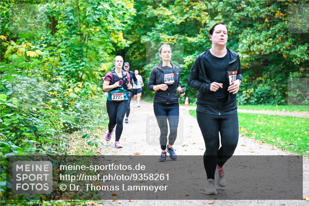 12.10.2025 - Bramfelder Halbmarathon 2025 Dr. Thomas Lammeyer http://msf.ph/oto/9358261 12.10.2025 11:03:47 Laufen 2725, 2946, 22 meine-sportfotos.de
