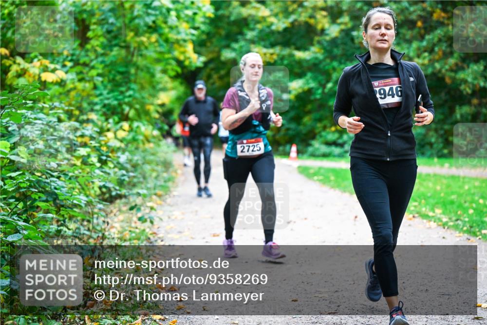 12.10.2025 - Bramfelder Halbmarathon 2025 Dr. Thomas Lammeyer http://msf.ph/oto/9358269 12.10.2025 11:03:48 Laufen 2725, 946 meine-sportfotos.de