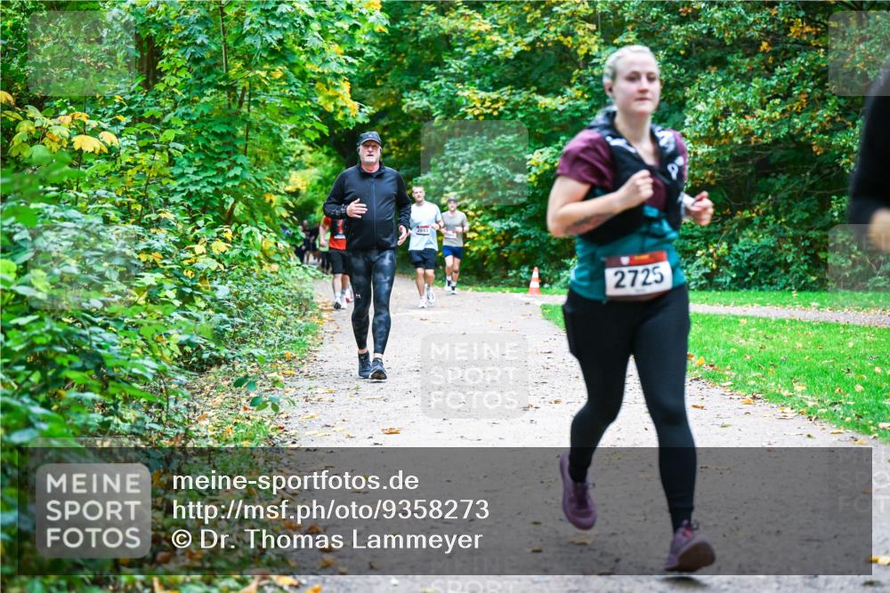 12.10.2025 - Bramfelder Halbmarathon 2025 Dr. Thomas Lammeyer http://msf.ph/oto/9358273 12.10.2025 11:03:49 Laufen 2725 meine-sportfotos.de