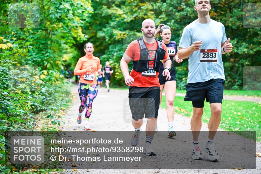 12.10.2025 - Bramfelder Halbmarathon 2025 Dr. Thomas Lammeyer http://msf.ph/oto/9358298 12.10.2025 11:03:57 Laufen 200, 315, 2893, 2399 meine-sportfotos.de