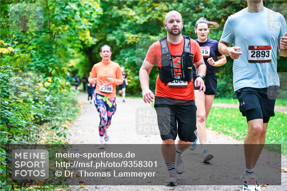 12.10.2025 - Bramfelder Halbmarathon 2025 Dr. Thomas Lammeyer http://msf.ph/oto/9358301 12.10.2025 11:03:57 Laufen 2399, 2600, 15, 2893 meine-sportfotos.de