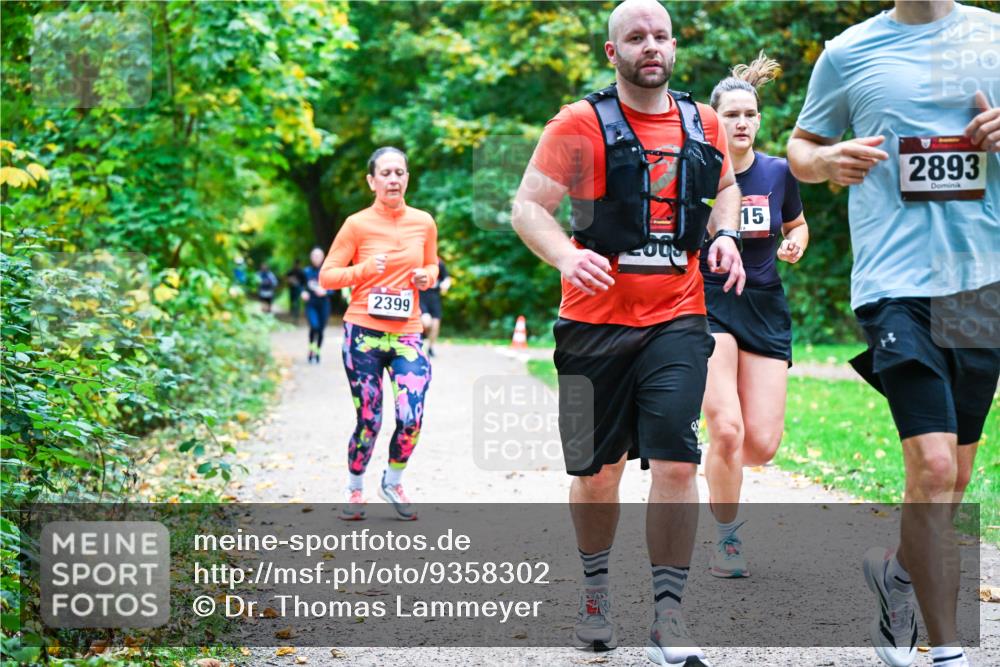 12.10.2025 - Bramfelder Halbmarathon 2025 Dr. Thomas Lammeyer http://msf.ph/oto/9358302 12.10.2025 11:03:58 Laufen 2399, 15, 2893 meine-sportfotos.de