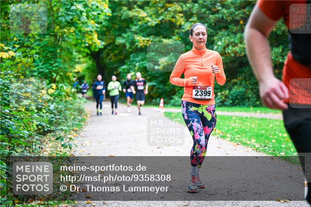 12.10.2025 - Bramfelder Halbmarathon 2025 Dr. Thomas Lammeyer http://msf.ph/oto/9358308 12.10.2025 11:03:59 Laufen 2399 meine-sportfotos.de
