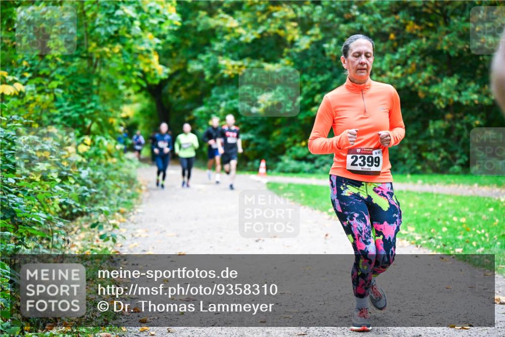 12.10.2025 - Bramfelder Halbmarathon 2025 Dr. Thomas Lammeyer http://msf.ph/oto/9358310 12.10.2025 11:03:59 Laufen 890, 2399 meine-sportfotos.de