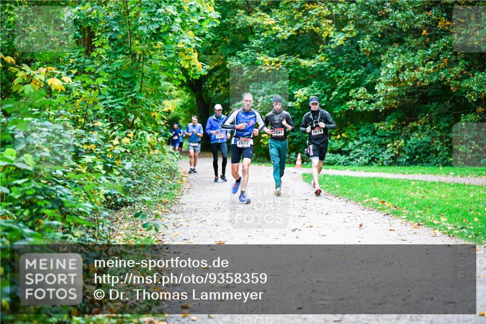 12.10.2025 - Bramfelder Halbmarathon 2025 Dr. Thomas Lammeyer http://msf.ph/oto/9358359 12.10.2025 11:04:09 Laufen 2363, 2891, 2676, 2672 meine-sportfotos.de