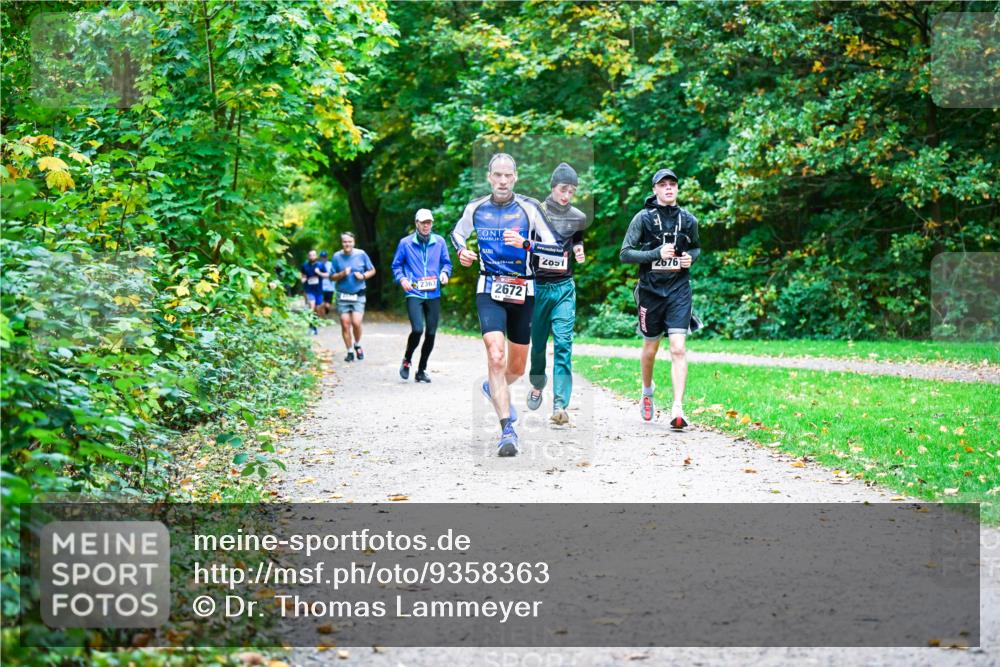 12.10.2025 - Bramfelder Halbmarathon 2025 Dr. Thomas Lammeyer http://msf.ph/oto/9358363 12.10.2025 11:04:10 Laufen 2363, 2672, 2676, 2851 meine-sportfotos.de
