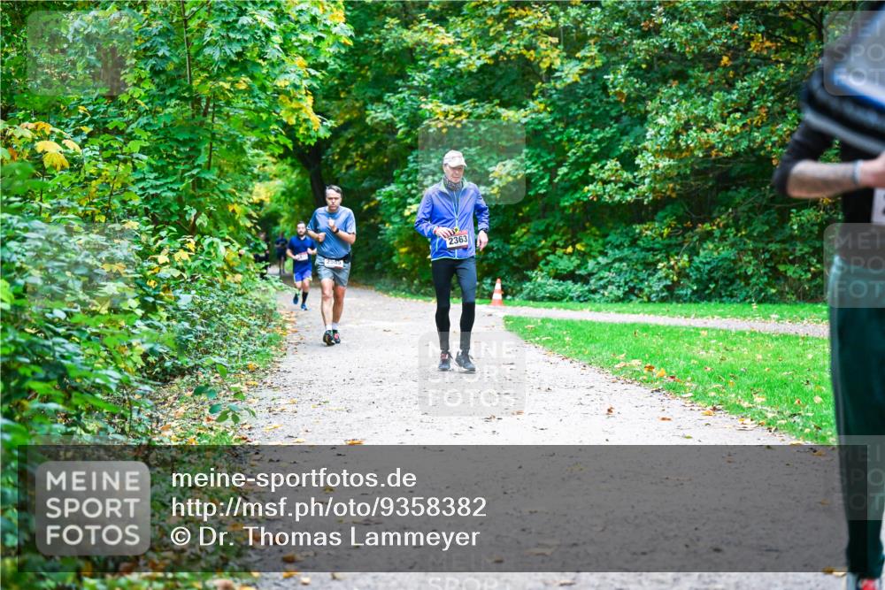 12.10.2025 - Bramfelder Halbmarathon 2025 Dr. Thomas Lammeyer http://msf.ph/oto/9358382 12.10.2025 11:04:13 Laufen 2565, 2363 meine-sportfotos.de