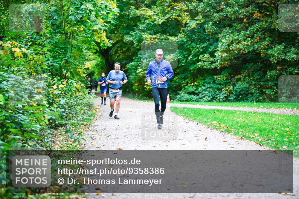 12.10.2025 - Bramfelder Halbmarathon 2025 Dr. Thomas Lammeyer http://msf.ph/oto/9358386 12.10.2025 11:04:13 Laufen 2585, 236 meine-sportfotos.de
