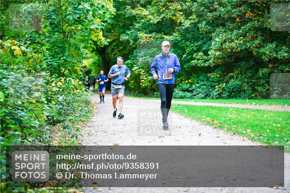 12.10.2025 - Bramfelder Halbmarathon 2025 Dr. Thomas Lammeyer http://msf.ph/oto/9358391 12.10.2025 11:04:14 Laufen 2363, 2585 meine-sportfotos.de