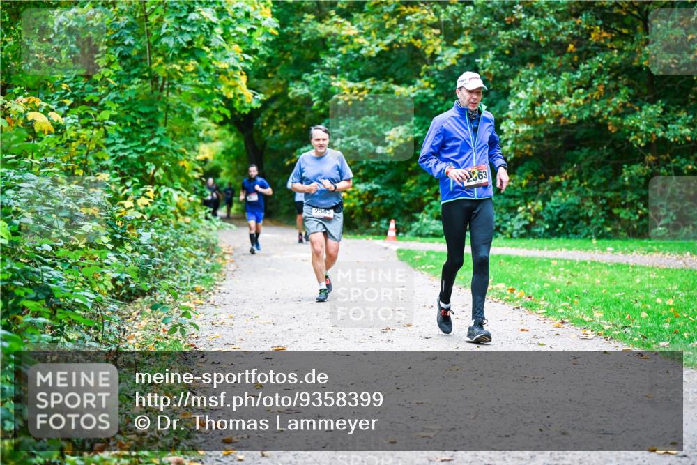 12.10.2025 - Bramfelder Halbmarathon 2025 Dr. Thomas Lammeyer http://msf.ph/oto/9358399 12.10.2025 11:04:15 Laufen 363, 2585 meine-sportfotos.de