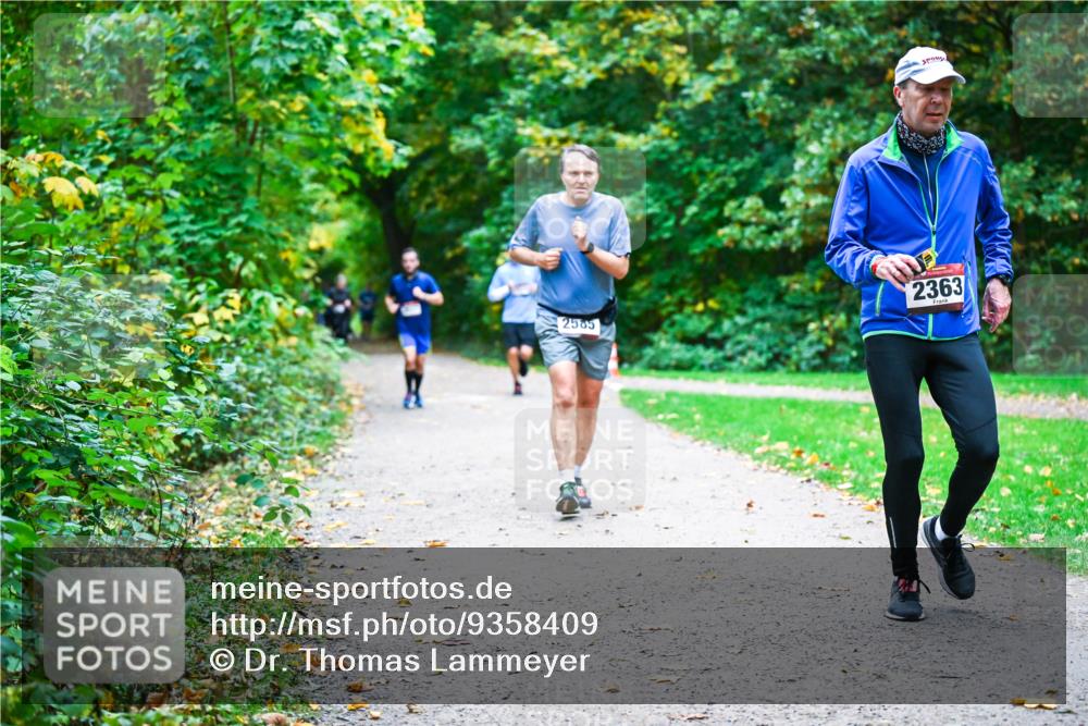 12.10.2025 - Bramfelder Halbmarathon 2025 Dr. Thomas Lammeyer http://msf.ph/oto/9358409 12.10.2025 11:04:16 Laufen 2585, 2363 meine-sportfotos.de
