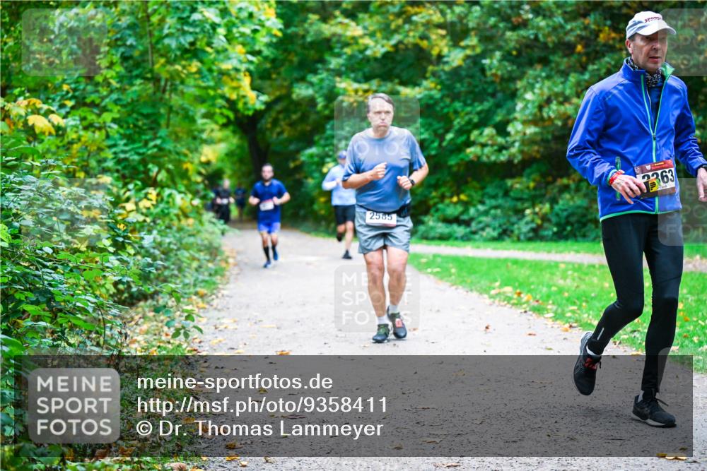 12.10.2025 - Bramfelder Halbmarathon 2025 Dr. Thomas Lammeyer http://msf.ph/oto/9358411 12.10.2025 11:04:17 Laufen 2585, 2363 meine-sportfotos.de