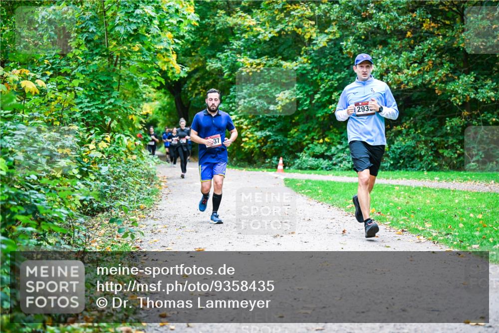 12.10.2025 - Bramfelder Halbmarathon 2025 Dr. Thomas Lammeyer http://msf.ph/oto/9358435 12.10.2025 11:04:21 Laufen 293 meine-sportfotos.de