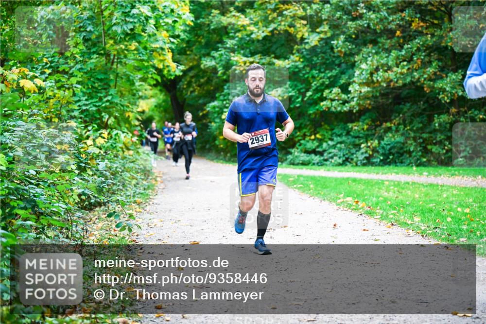 12.10.2025 - Bramfelder Halbmarathon 2025 Dr. Thomas Lammeyer http://msf.ph/oto/9358446 12.10.2025 11:04:22 Laufen 2937 meine-sportfotos.de