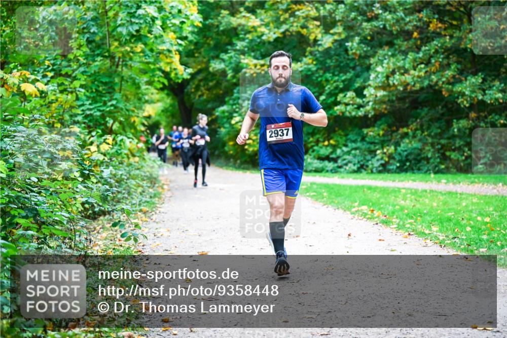 12.10.2025 - Bramfelder Halbmarathon 2025 Dr. Thomas Lammeyer http://msf.ph/oto/9358448 12.10.2025 11:04:22 Laufen 2937 meine-sportfotos.de