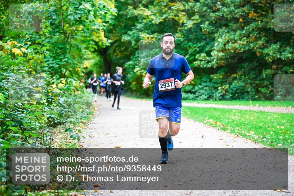 12.10.2025 - Bramfelder Halbmarathon 2025 Dr. Thomas Lammeyer http://msf.ph/oto/9358449 12.10.2025 11:04:23 Laufen 2937 meine-sportfotos.de