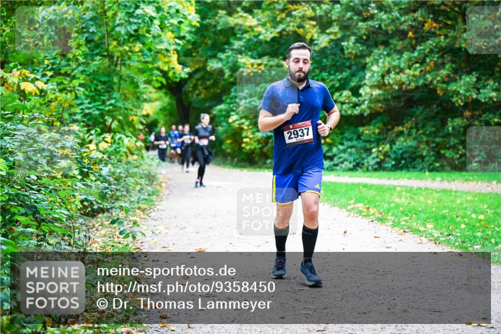 12.10.2025 - Bramfelder Halbmarathon 2025 Dr. Thomas Lammeyer http://msf.ph/oto/9358450 12.10.2025 11:04:23 Laufen 2937 meine-sportfotos.de