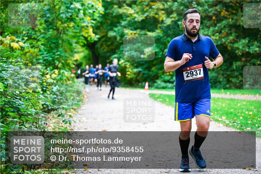 12.10.2025 - Bramfelder Halbmarathon 2025 Dr. Thomas Lammeyer http://msf.ph/oto/9358455 12.10.2025 11:04:23 Laufen 2937 meine-sportfotos.de