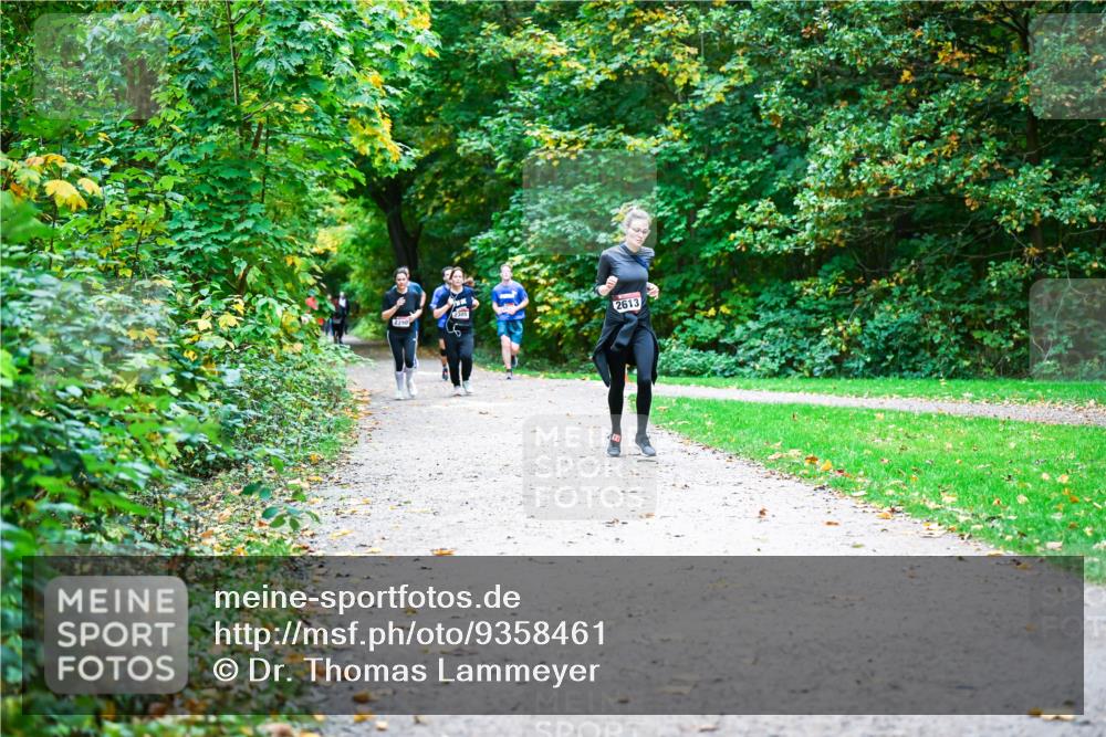 12.10.2025 - Bramfelder Halbmarathon 2025 Dr. Thomas Lammeyer http://msf.ph/oto/9358461 12.10.2025 11:04:25 Laufen 2390, 2613 meine-sportfotos.de