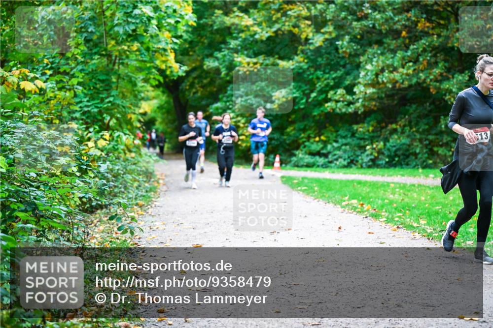 12.10.2025 - Bramfelder Halbmarathon 2025 Dr. Thomas Lammeyer http://msf.ph/oto/9358479 12.10.2025 11:04:28 Laufen 13 meine-sportfotos.de