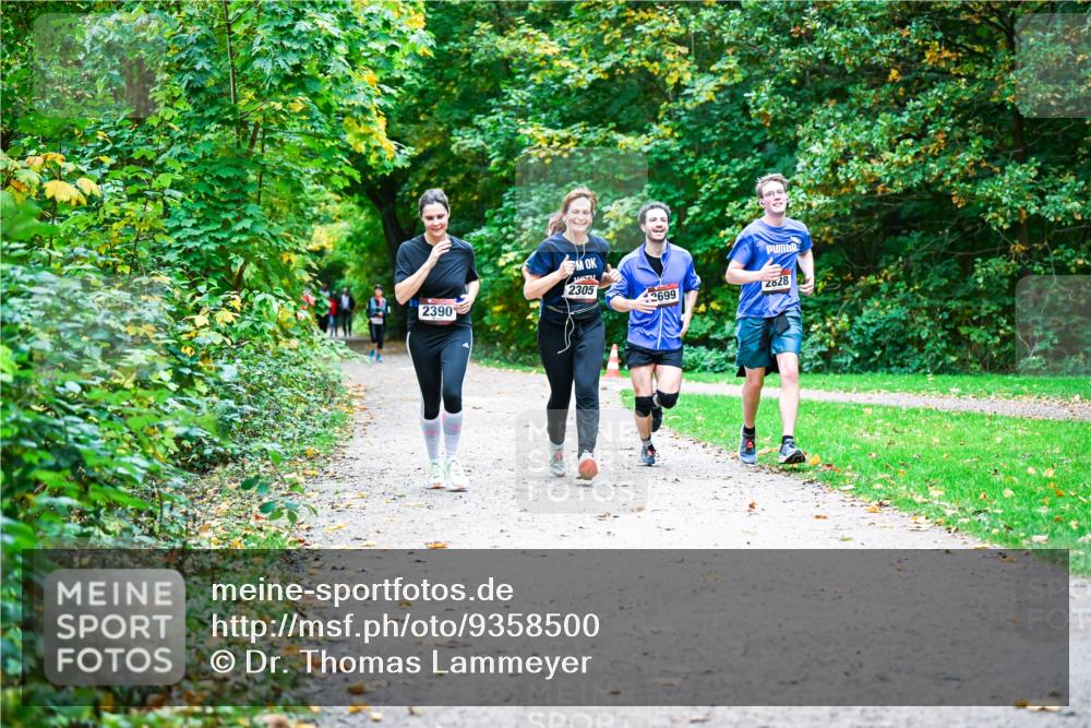 12.10.2025 - Bramfelder Halbmarathon 2025 Dr. Thomas Lammeyer http://msf.ph/oto/9358500 12.10.2025 11:04:31 Laufen 2305, 28, 2390, 42699 meine-sportfotos.de