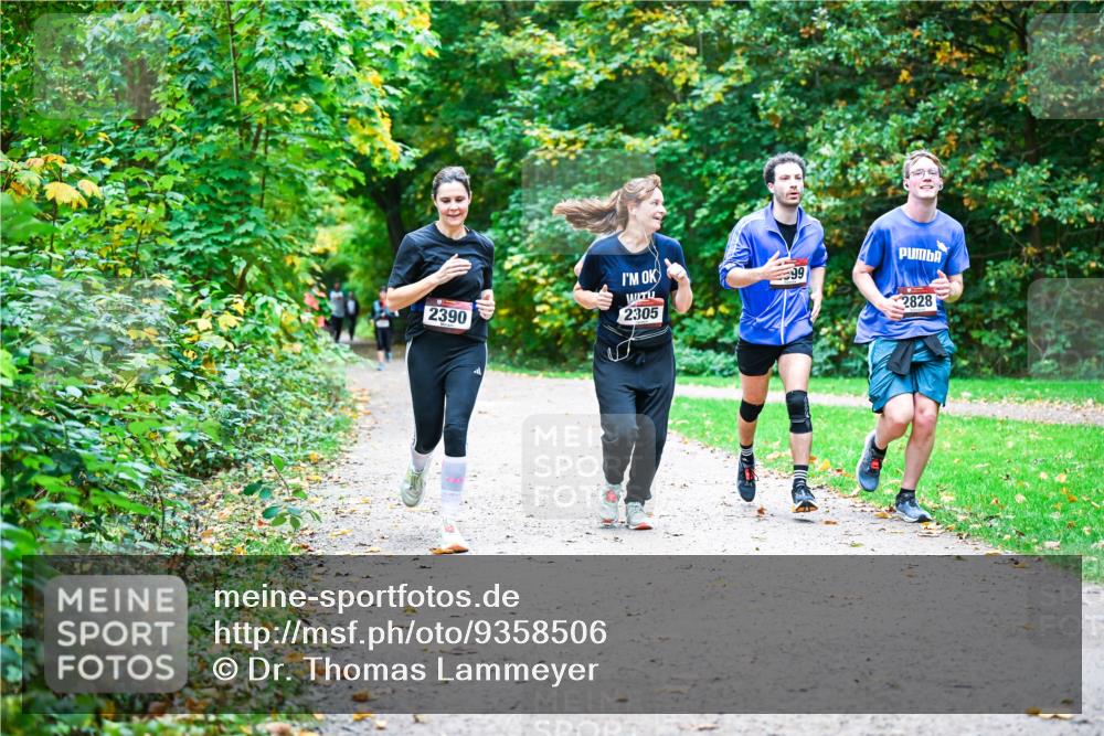 12.10.2025 - Bramfelder Halbmarathon 2025 Dr. Thomas Lammeyer http://msf.ph/oto/9358506 12.10.2025 11:04:32 Laufen 99, 2390, 2305, 2828 meine-sportfotos.de