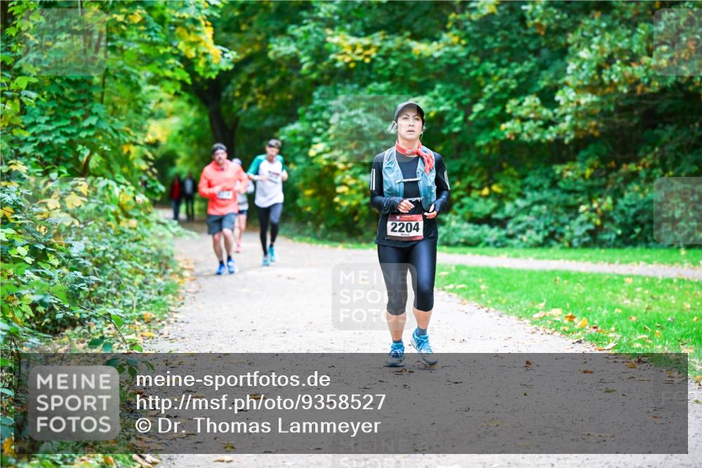 12.10.2025 - Bramfelder Halbmarathon 2025 Dr. Thomas Lammeyer http://msf.ph/oto/9358527 12.10.2025 11:04:42 Laufen 2204 meine-sportfotos.de