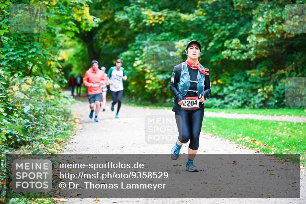 12.10.2025 - Bramfelder Halbmarathon 2025 Dr. Thomas Lammeyer http://msf.ph/oto/9358529 12.10.2025 11:04:42 Laufen 2204 meine-sportfotos.de