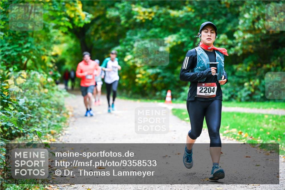 12.10.2025 - Bramfelder Halbmarathon 2025 Dr. Thomas Lammeyer http://msf.ph/oto/9358533 12.10.2025 11:04:42 Laufen 2204 meine-sportfotos.de