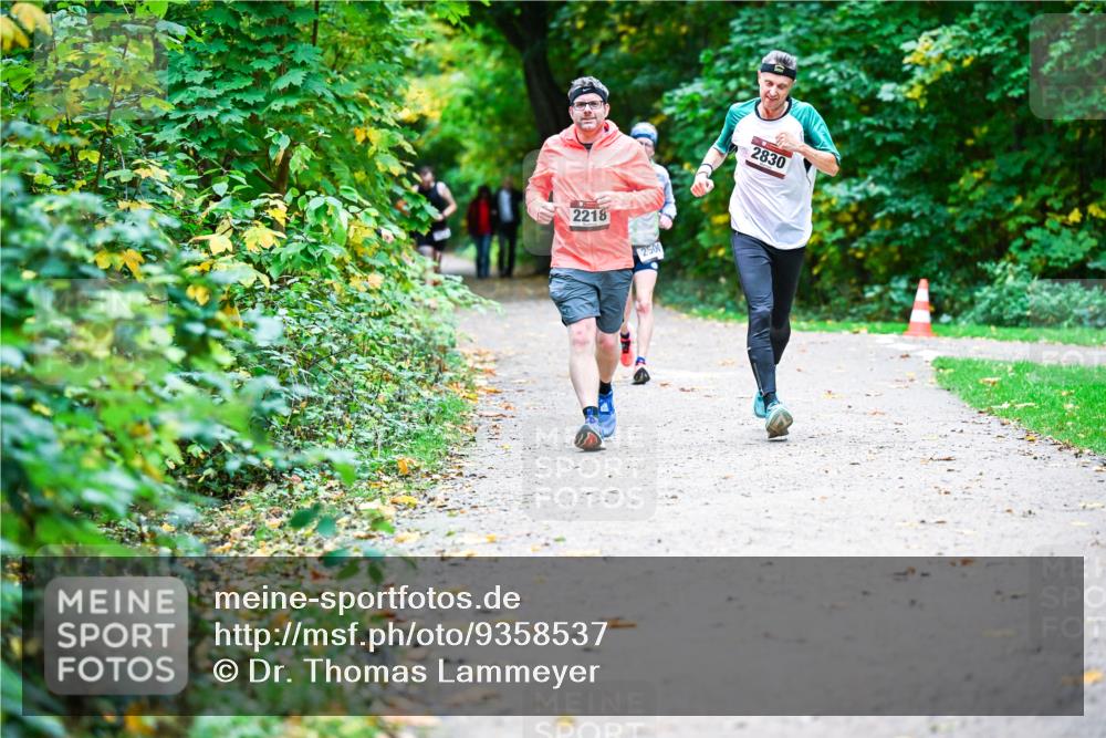 12.10.2025 - Bramfelder Halbmarathon 2025 Dr. Thomas Lammeyer http://msf.ph/oto/9358537 12.10.2025 11:04:44 Laufen 2218, 2500, 2830 meine-sportfotos.de