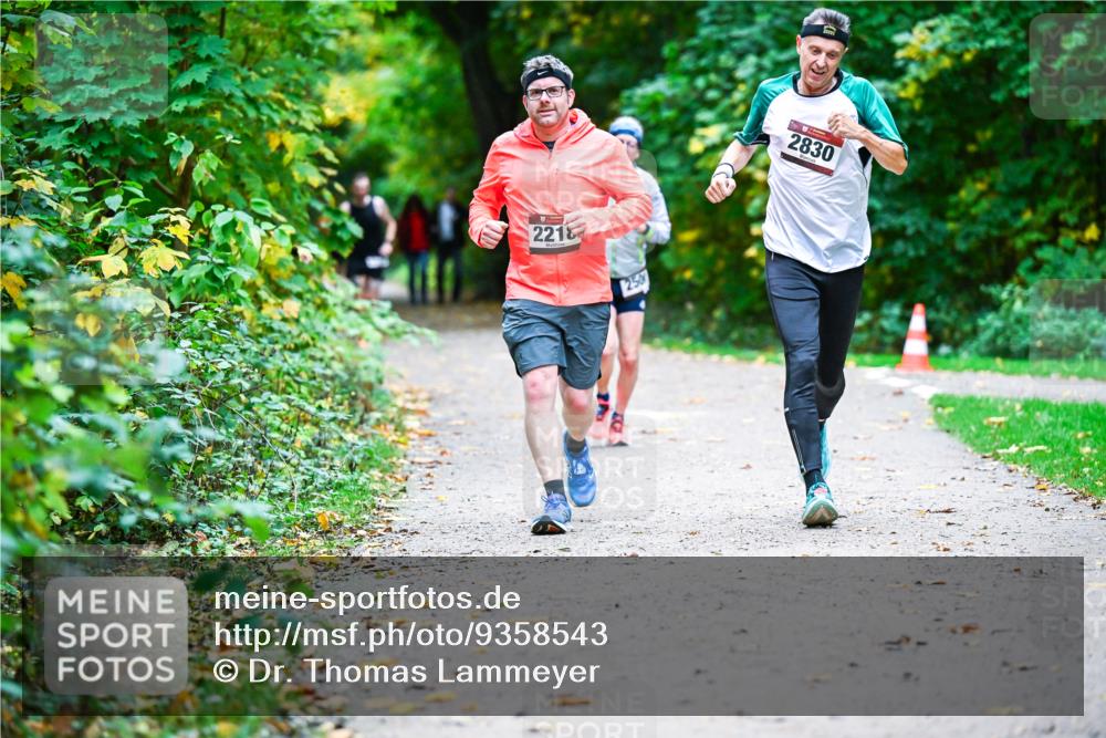 12.10.2025 - Bramfelder Halbmarathon 2025 Dr. Thomas Lammeyer http://msf.ph/oto/9358543 12.10.2025 11:04:45 Laufen 221 meine-sportfotos.de