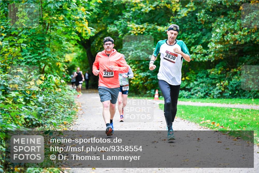 12.10.2025 - Bramfelder Halbmarathon 2025 Dr. Thomas Lammeyer http://msf.ph/oto/9358554 12.10.2025 11:04:47 Laufen 2218, 2500, 2830 meine-sportfotos.de