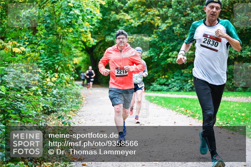12.10.2025 - Bramfelder Halbmarathon 2025 Dr. Thomas Lammeyer http://msf.ph/oto/9358566 12.10.2025 11:04:48 Laufen 2218, 2500, 2830 meine-sportfotos.de