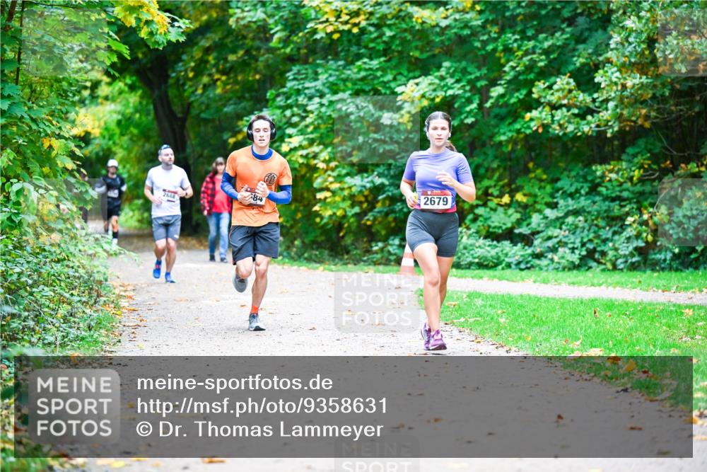12.10.2025 - Bramfelder Halbmarathon 2025 Dr. Thomas Lammeyer http://msf.ph/oto/9358631 12.10.2025 11:05:04 Laufen 2679 meine-sportfotos.de