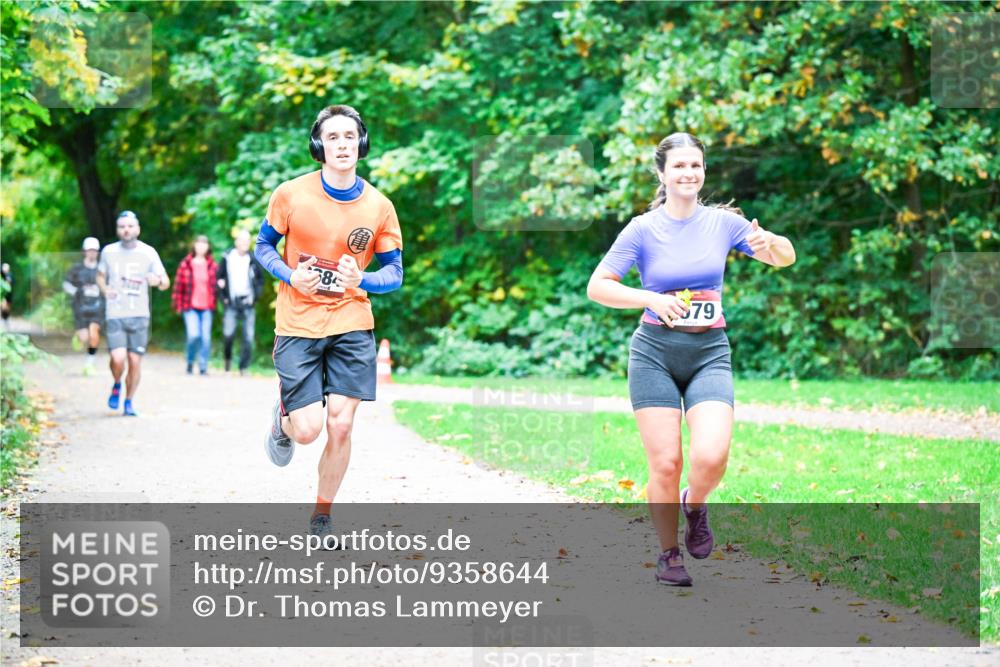 12.10.2025 - Bramfelder Halbmarathon 2025 Dr. Thomas Lammeyer http://msf.ph/oto/9358644 12.10.2025 11:05:06 Laufen 8, 79 meine-sportfotos.de