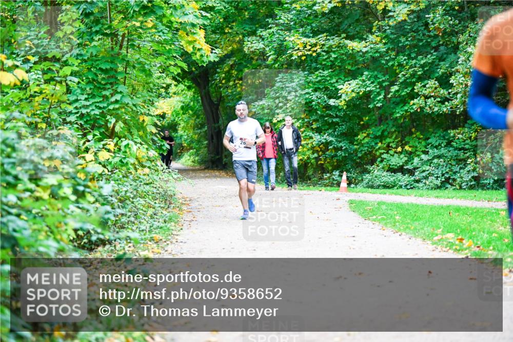 12.10.2025 - Bramfelder Halbmarathon 2025 Dr. Thomas Lammeyer http://msf.ph/oto/9358652 12.10.2025 11:05:08 Laufen  meine-sportfotos.de