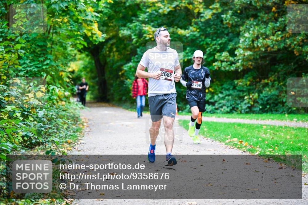 12.10.2025 - Bramfelder Halbmarathon 2025 Dr. Thomas Lammeyer http://msf.ph/oto/9358676 12.10.2025 11:05:12 Laufen 2688, 2766 meine-sportfotos.de